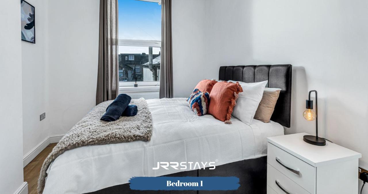 Cardiff Stylish 2 Bedroom Sleeps 6 Wi-Fi - Jrr Stays Kültér fotó
