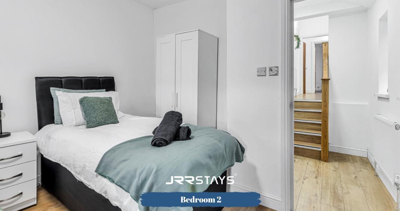Cardiff Stylish 2 Bedroom Sleeps 6 Wi-Fi - Jrr Stays Kültér fotó